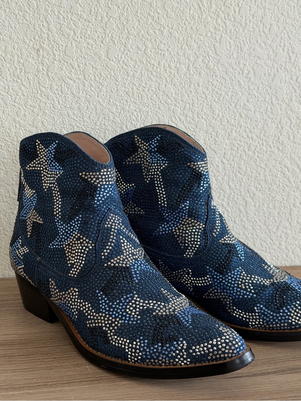 Lola Cruz Blue Star Crystal Embellished Western Ankle Boots Statement Booties 38